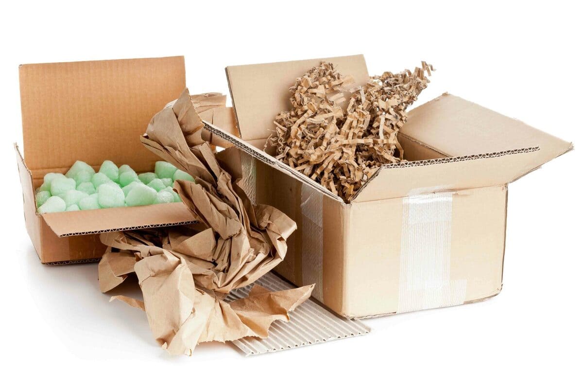 To protect the product, use a variety of fillers and bubble wrap for packaging - DiFFreight