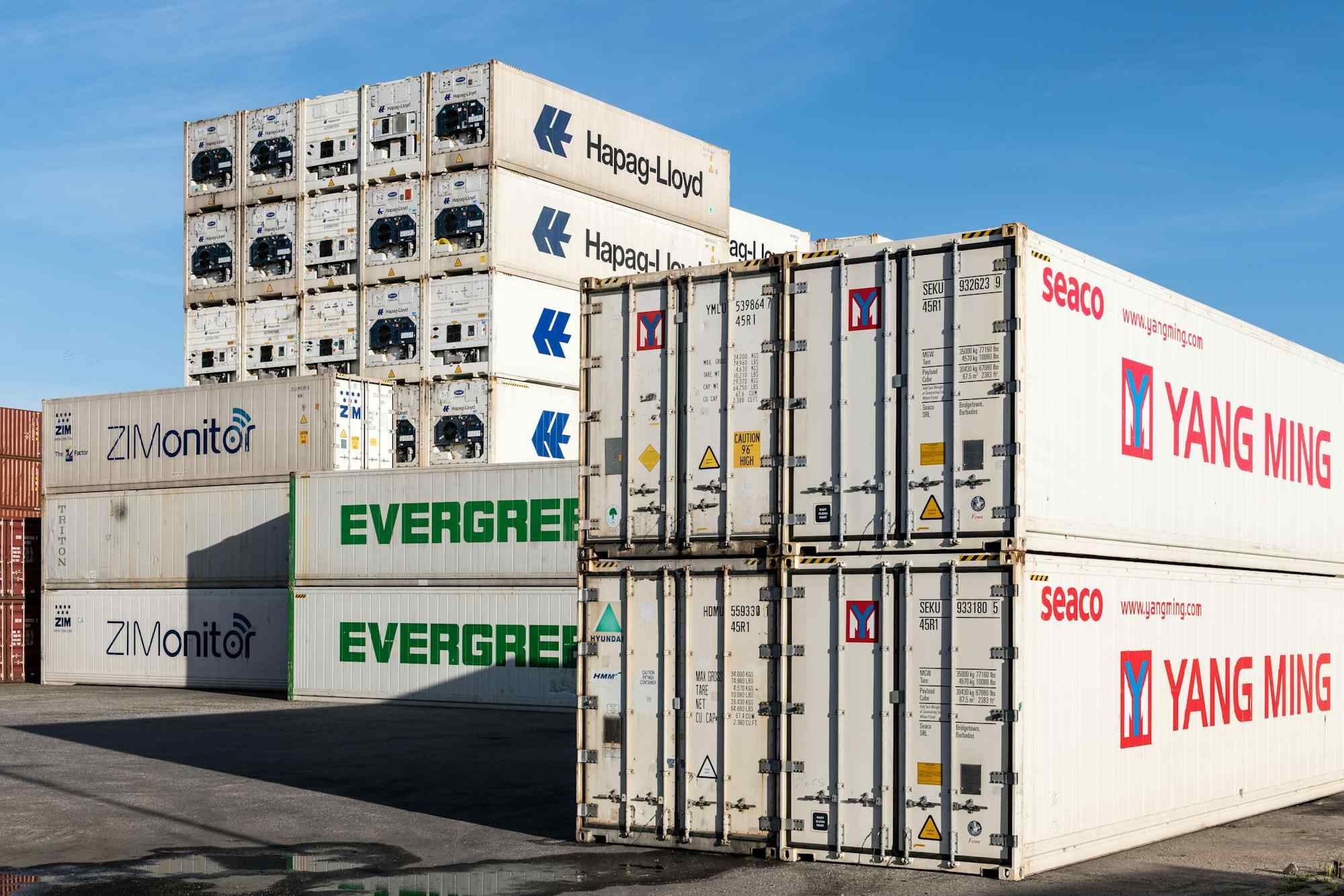 Базиси поставки Incoterms: основні умови міжнародної торгівлі